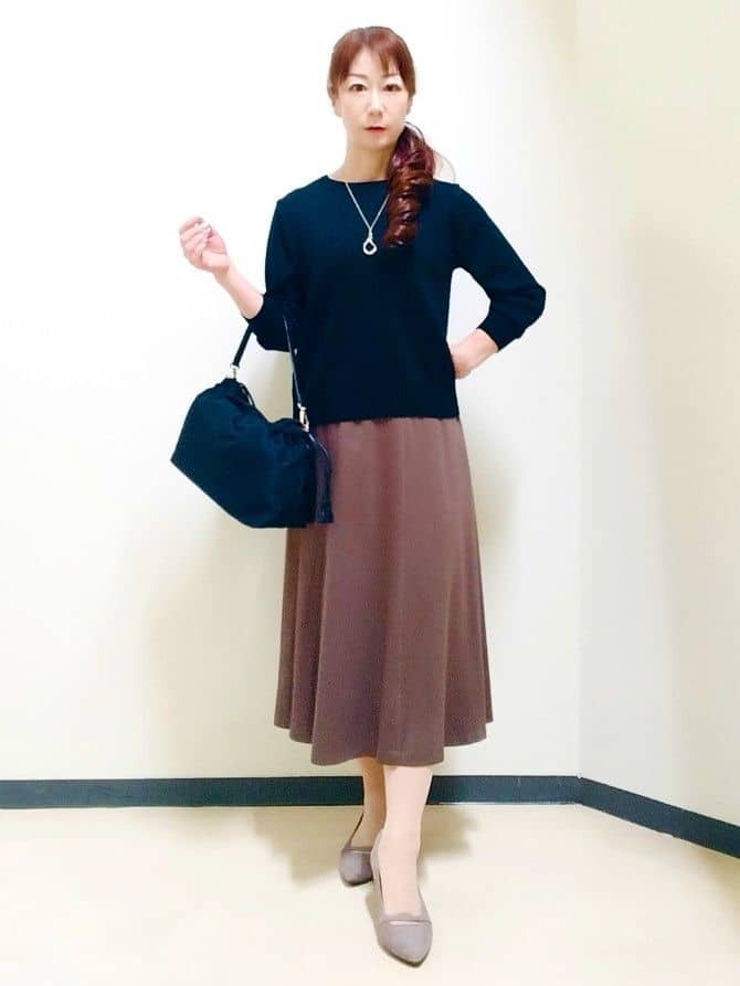 花さんの「Reflect｜【通勤】スエードライクフレアスカート」を使ったコーディネート