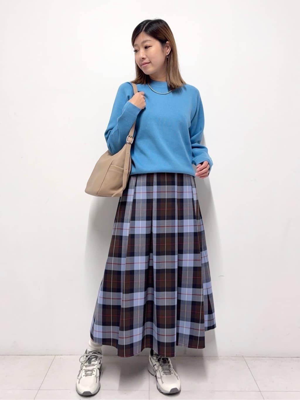 Nishijimaさんの「DRESSTERIOR｜◆チェックタックソフトプリーツスカート」を使ったコーディネート