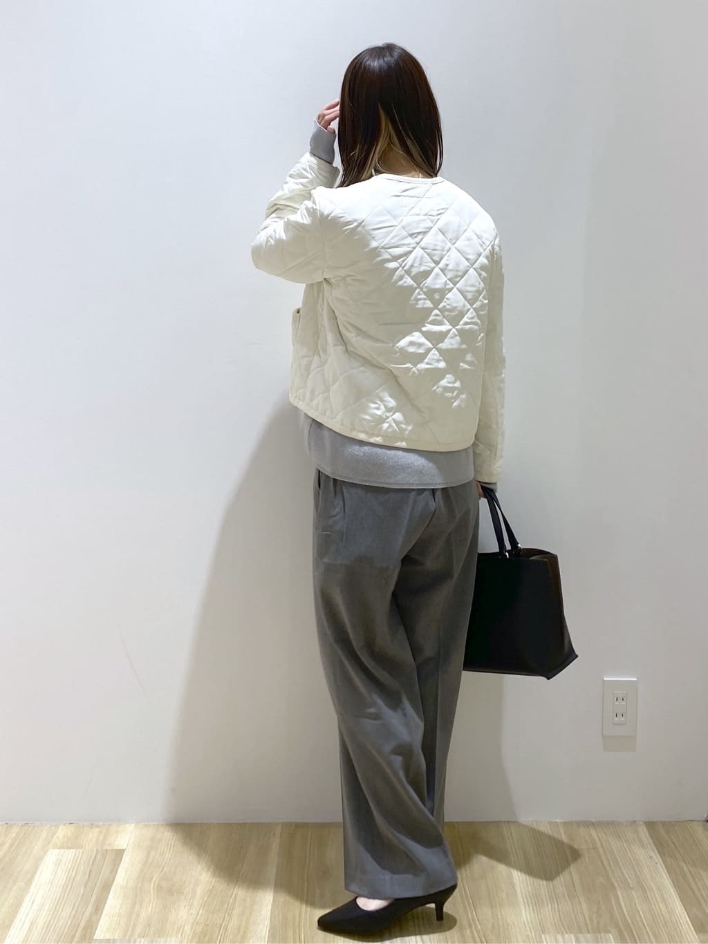 えりさんの「OPAQUE.CLIP｜ボタンデザインラメニット【洗濯機OK】」を使ったコーディネート