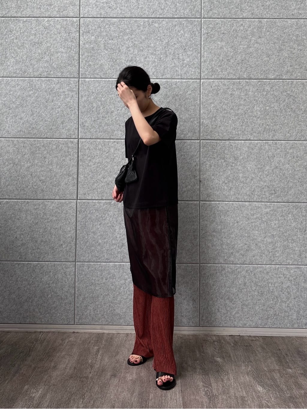 ひなさんの「INDIVI｜シアードッキングTシャツ」を使ったコーディネート