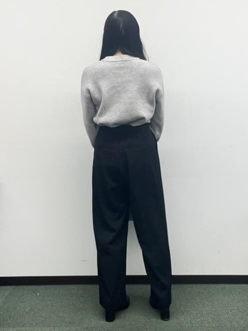 Hitomiさんの「index｜モックネックボクシーラメニット【洗濯機OK】《7col》」を使ったコーディネート