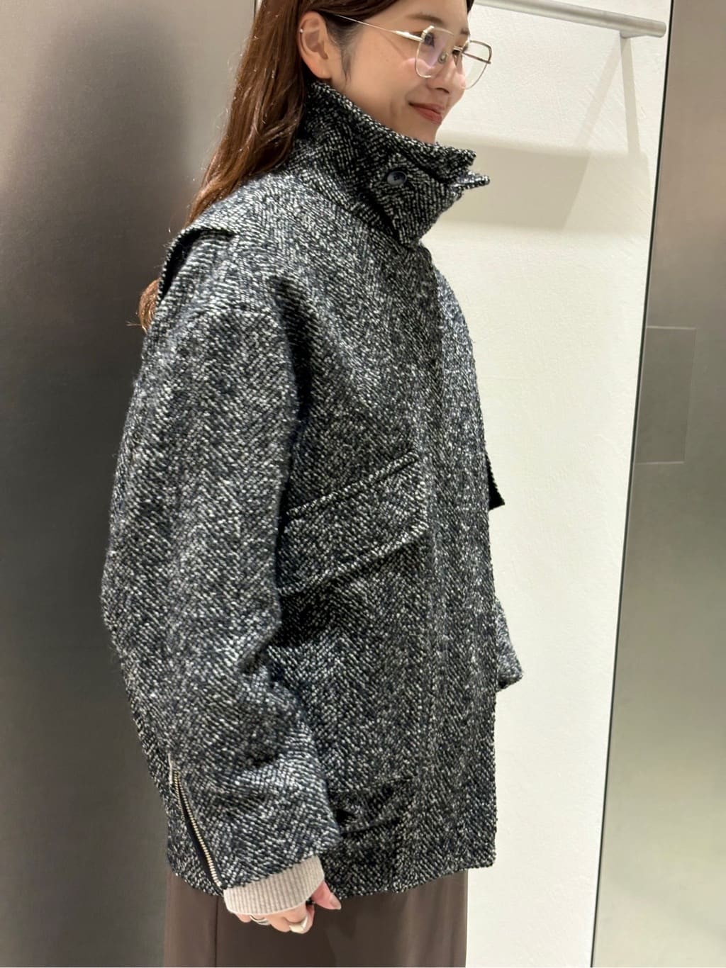 iwamiさんの「CODE A｜zip form cardigan」を使ったコーディネート