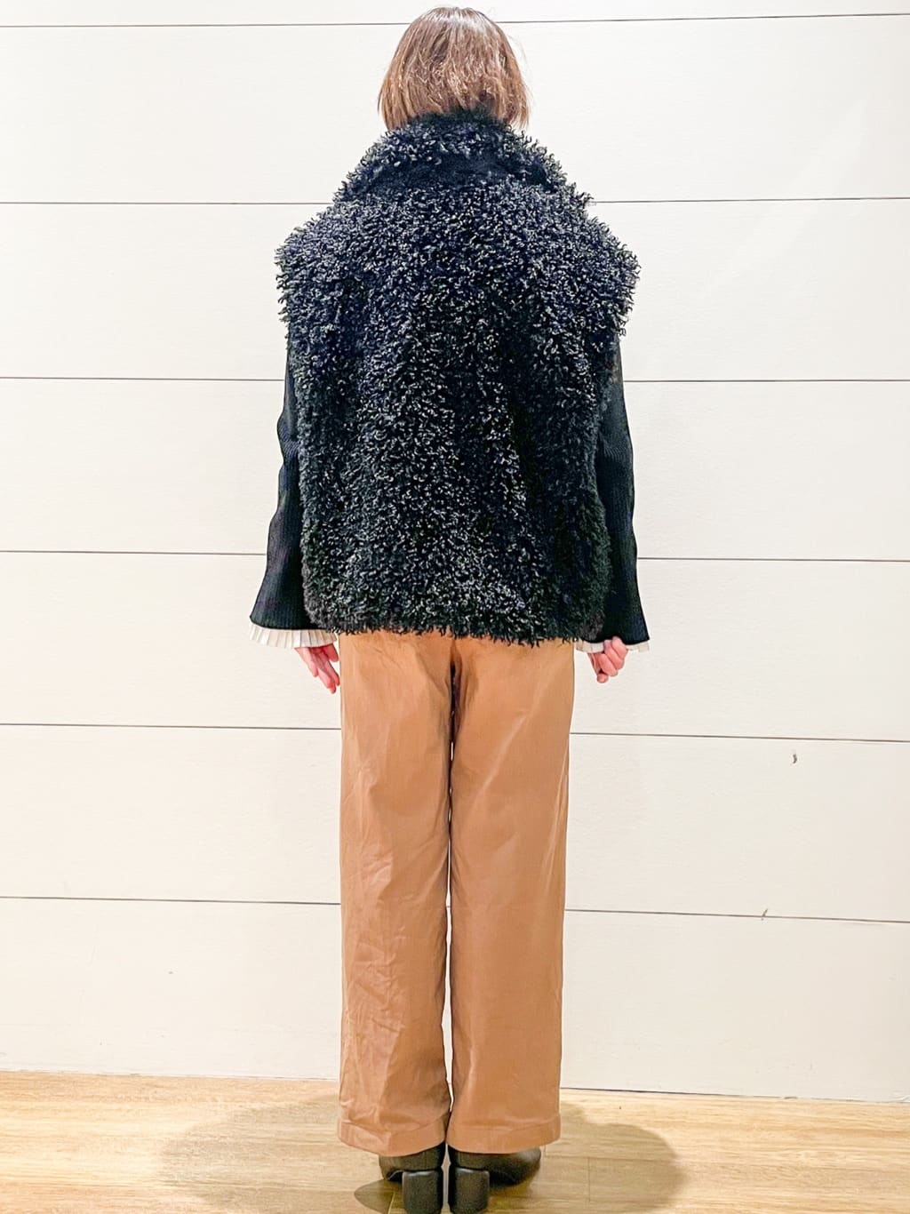 Ryoさんの「THE SHOP TK｜プラスするだけでこなれ見え ボアベスト」を使ったコーディネート