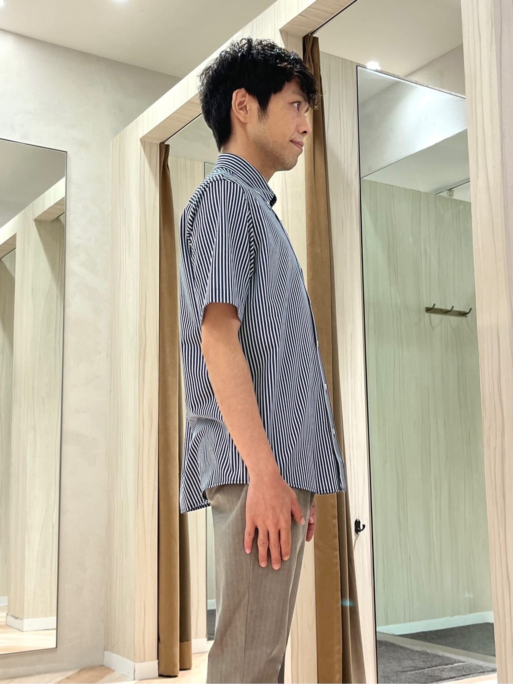 URAさんの「TAKEO KIKUCHI｜【COOL CITY WEAR】ストライプジャージ ボタンダウンシャツ /接触冷感」を使ったコーディネート