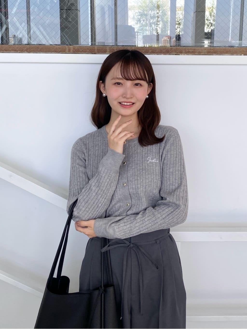 みさかさんの「index｜クルーネックケーブルカーディガン【洗濯機OK】」を使ったコーディネート