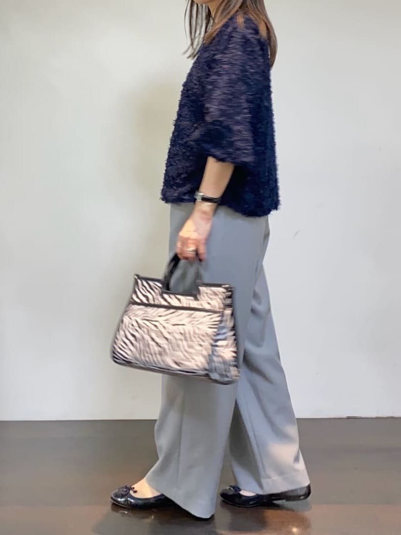tomoさんの「UNTITLED｜【洗える/ワイド/ウエストゴム】ストレッチドロストパンツ」を使ったコーディネート