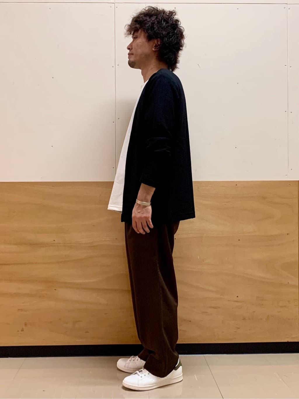 MATUさんの「THE SHOP TK｜【セットでお買い得！！】長袖カーディガン＋半袖Tシャツ　洗濯機OK/吸水速乾(Tシャツのみ)」を使ったコーディネート