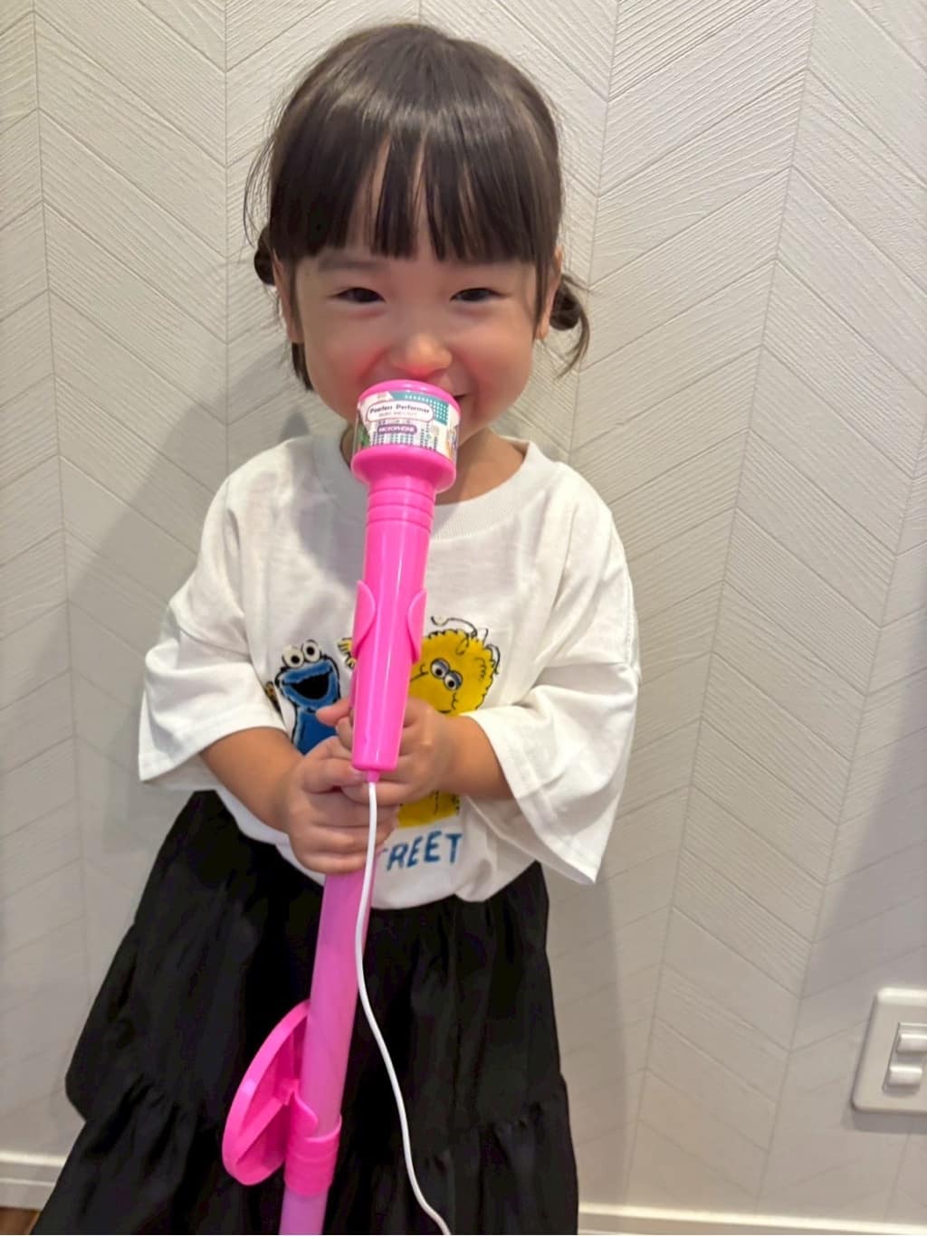 cherryさんの「THE SHOP TK｜【110-160】セサミストリートTシャツ／親子リンク」を使ったコーディネート