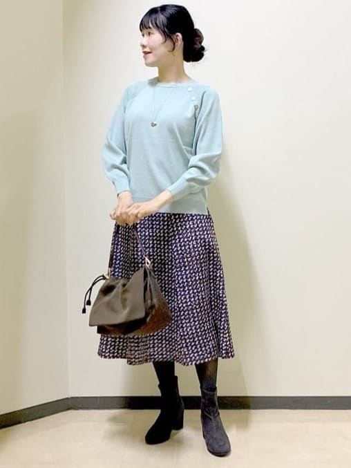  beni_gingerさんの「Reflect｜【ゆったり着られる◎】ラグランスリーブニット」を使ったコーディネート