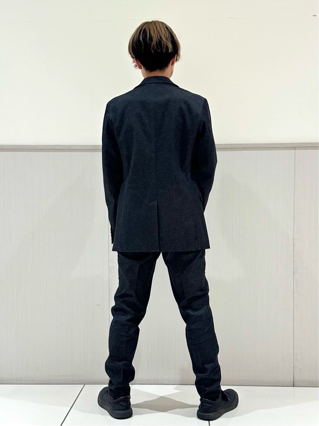 tomoyaさんの「THE SHOP TK｜エバーデニムジャケット【色落ちしにくい/洗濯機OK/ストレッチ/セットアップ可】」を使ったコーディネート