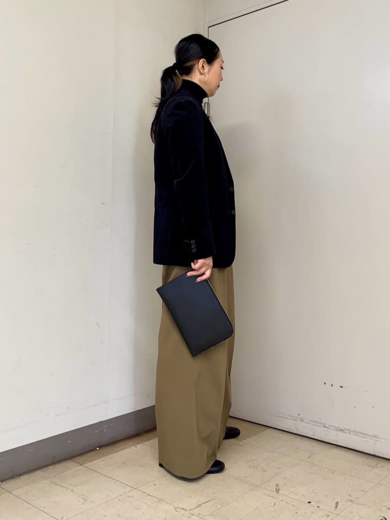 iwさんの「TAKEO KIKUCHI｜【Sサイズ～】ストレッチコーデュロイ ジャケット」を使ったコーディネート