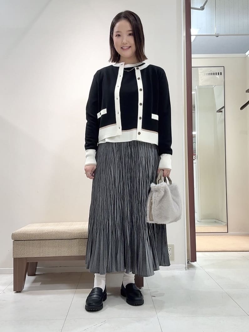 YUIさんの「UNTITLED｜【アンサンブル可/ジャケット風】ウールミラノリブカーディガン」を使ったコーディネート