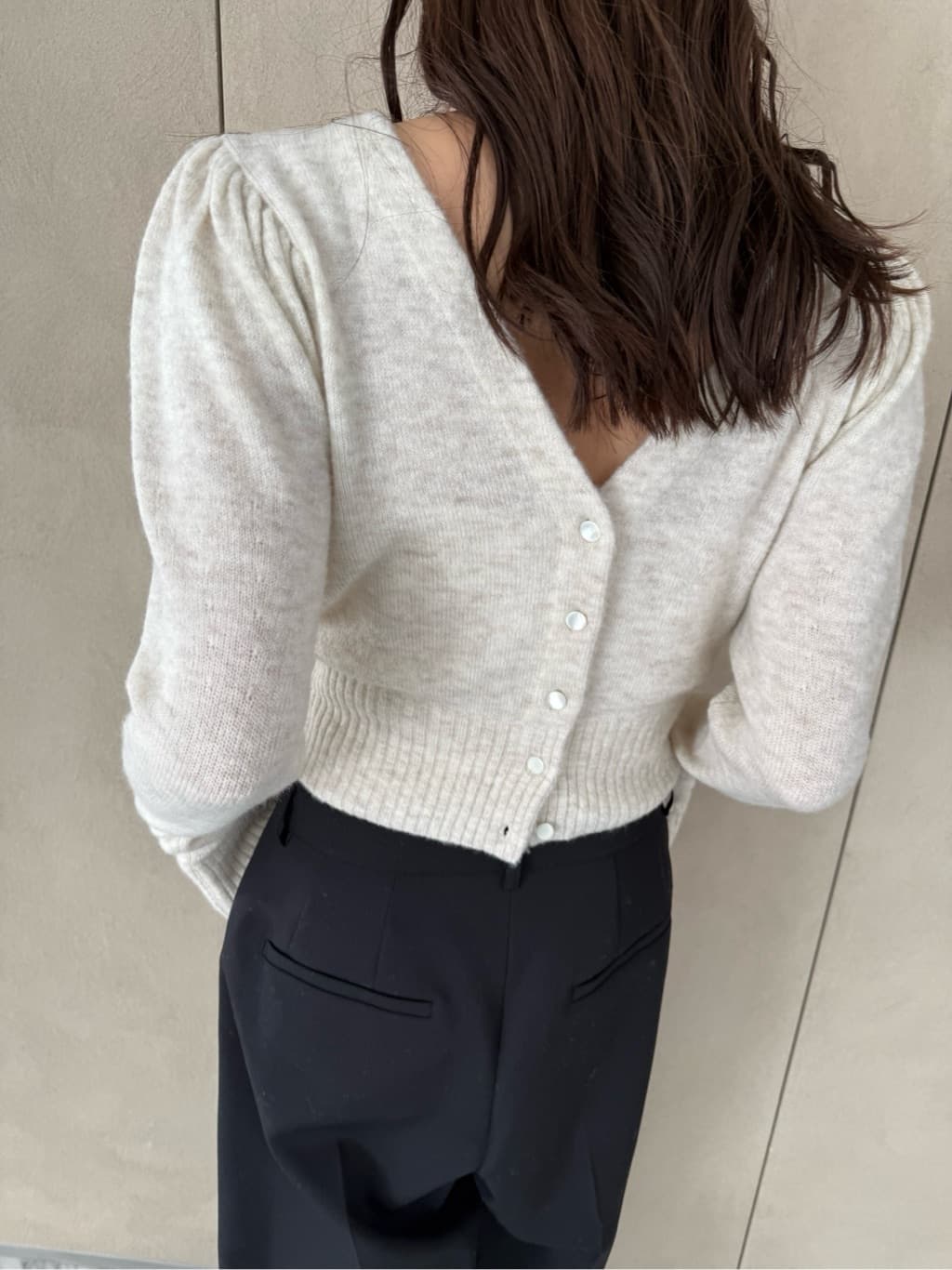 miyu maesakaさんの「CODE A｜M cloudy puff cardigan」を使ったコーディネート