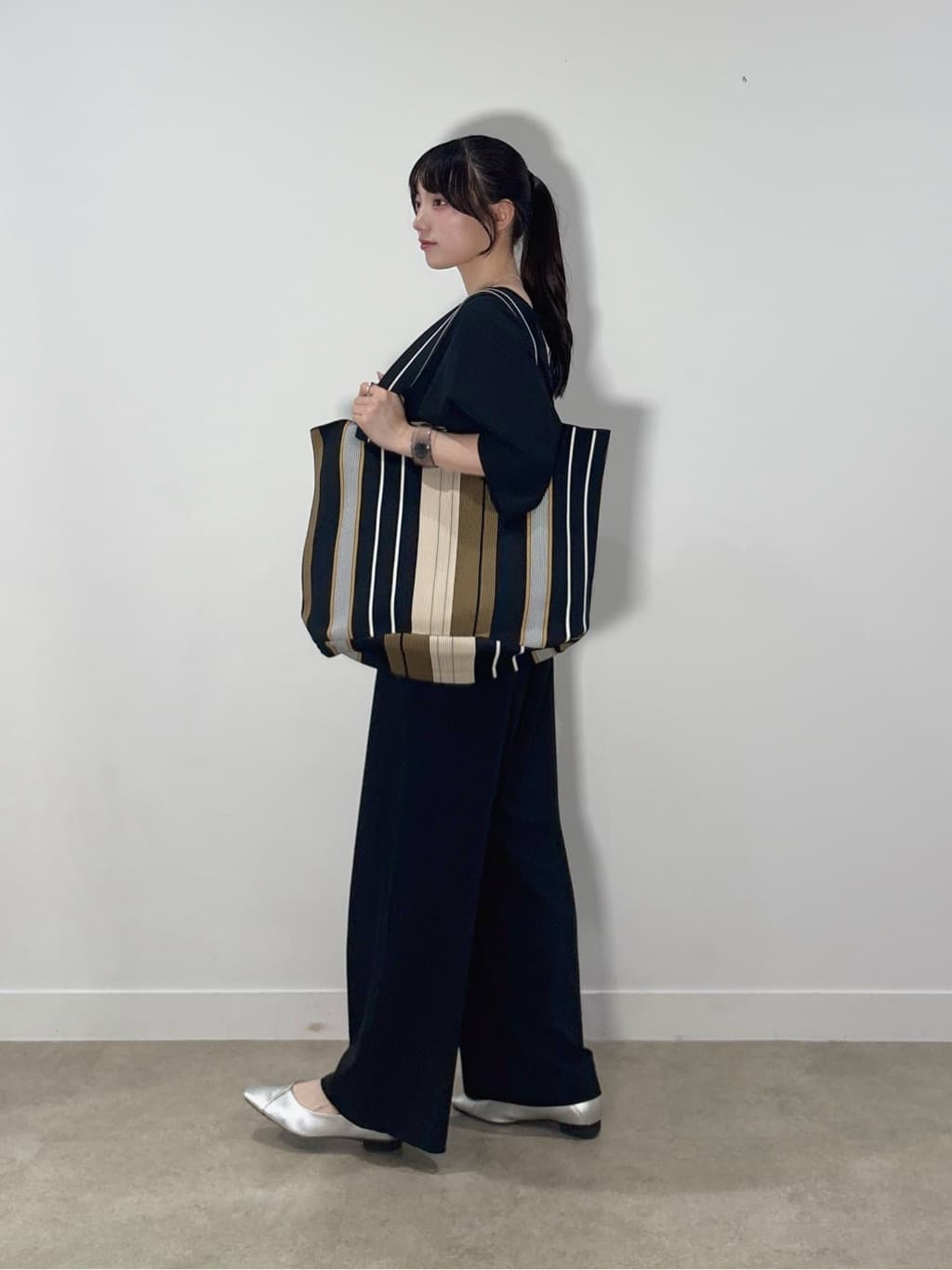 ibukiさんの「INDIVI｜【体型カバー/SETUP可能】ジョーゼット　ドルマンブラウス」を使ったコーディネート