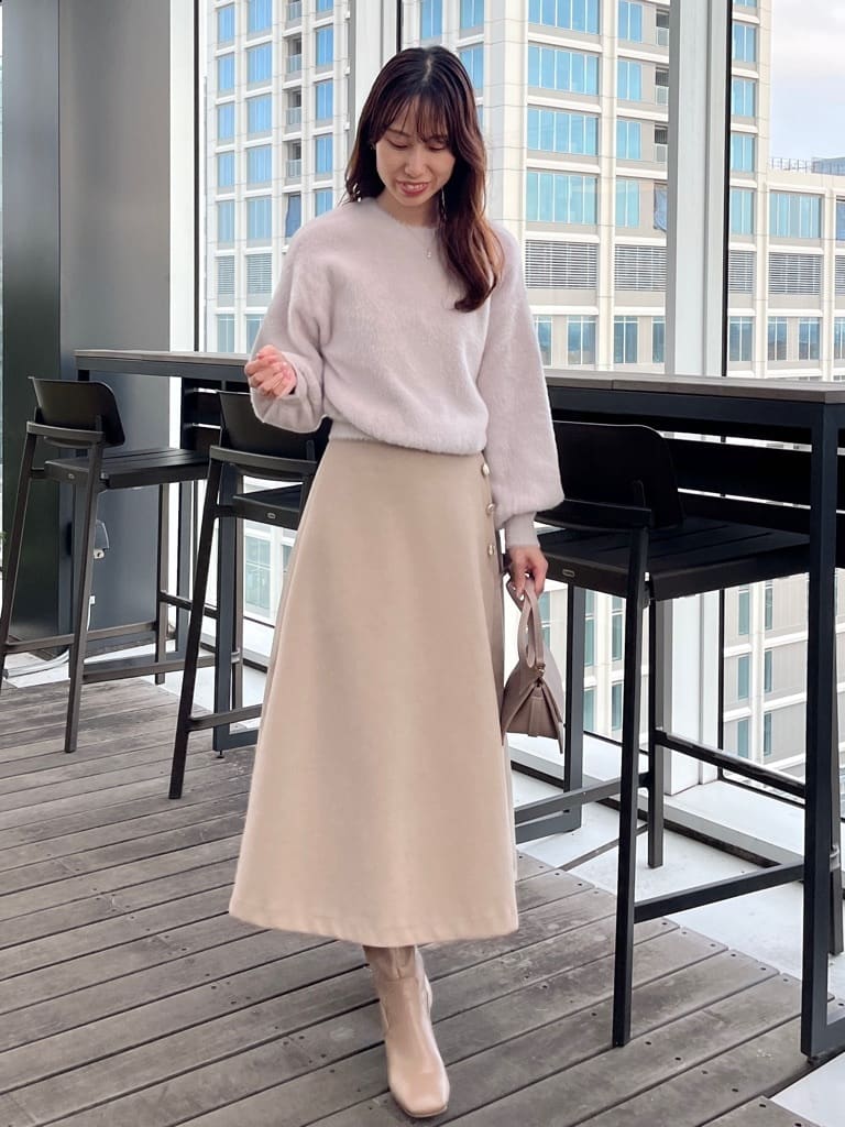 はばさんの「Couture brooch｜【前後2WAY】Springフェザーカーデトップス」を使ったコーディネート