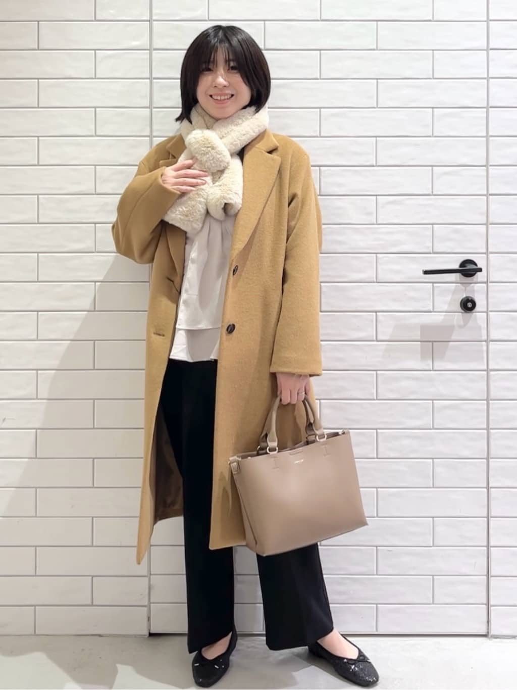 しおりさんの「OPAQUE.CLIP｜フェイクファー差し込みティペット」を使ったコーディネート