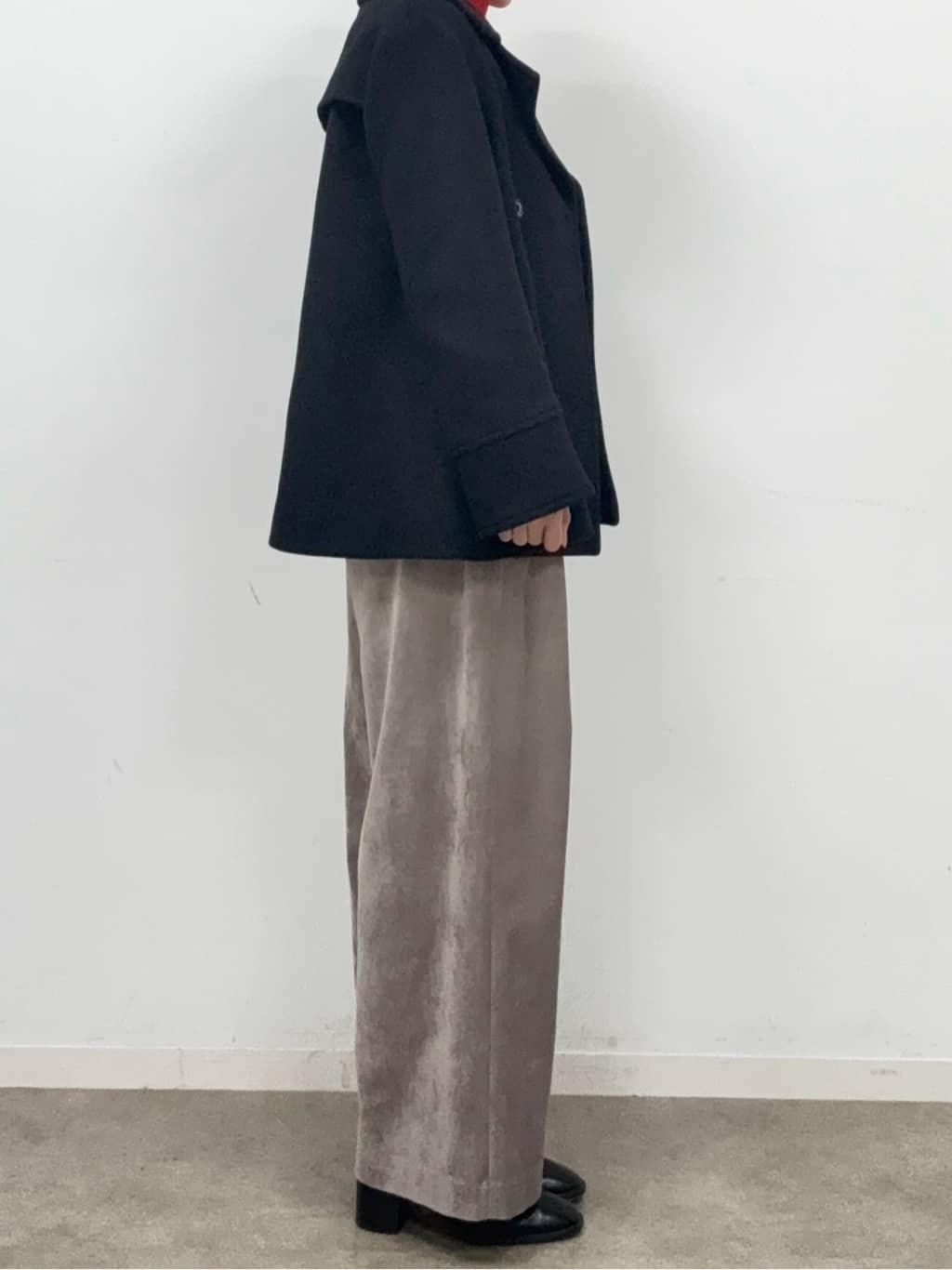 BUNさんの「DRESSTERIOR｜ソフト別珍イージーパンツ」を使ったコーディネート