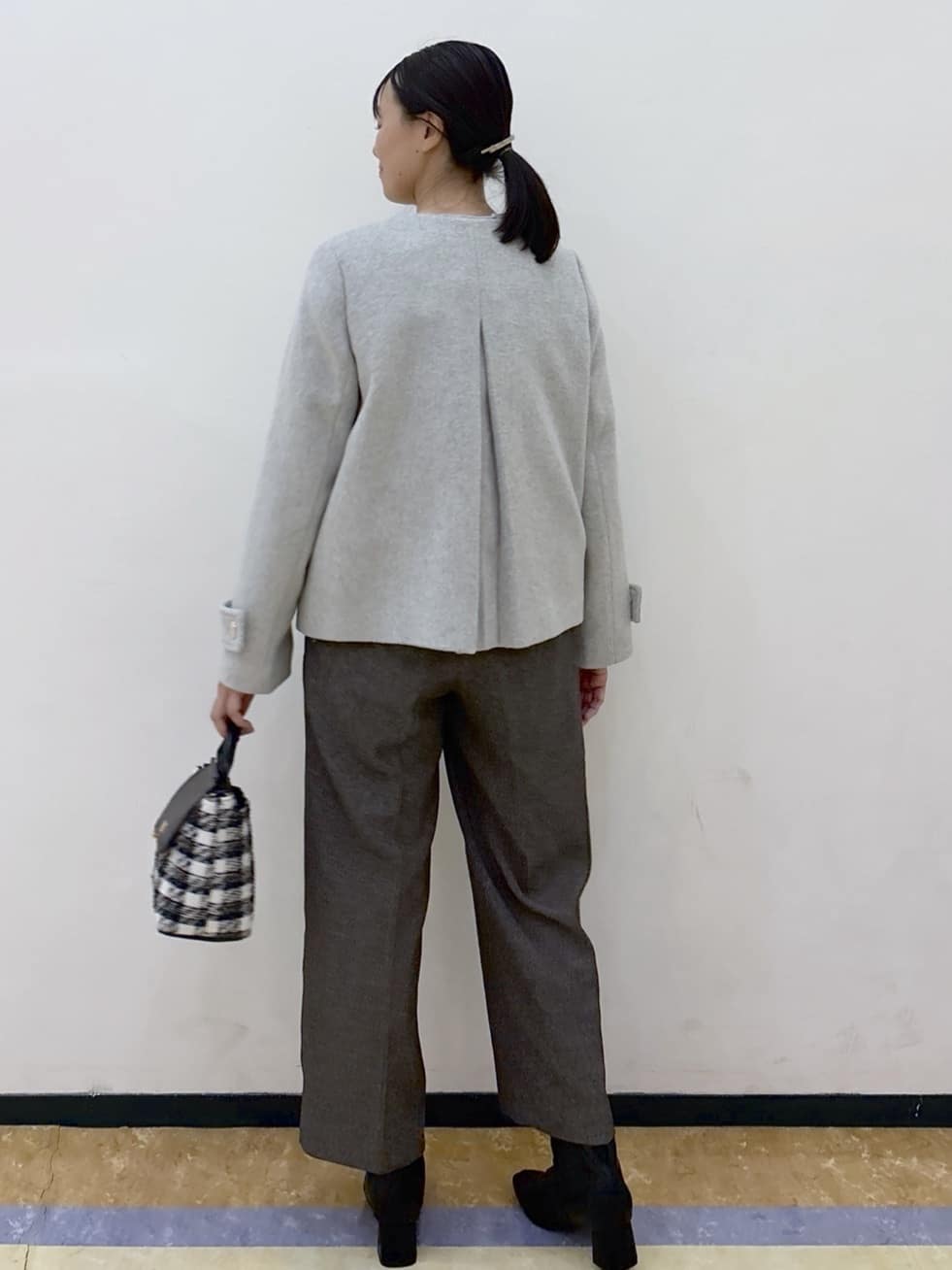 akariさんの「index｜カルゼツイードストレッチワイドパンツ【洗濯機OK／防シワ／イージーアイロン／抗ピル】」を使ったコーディネート
