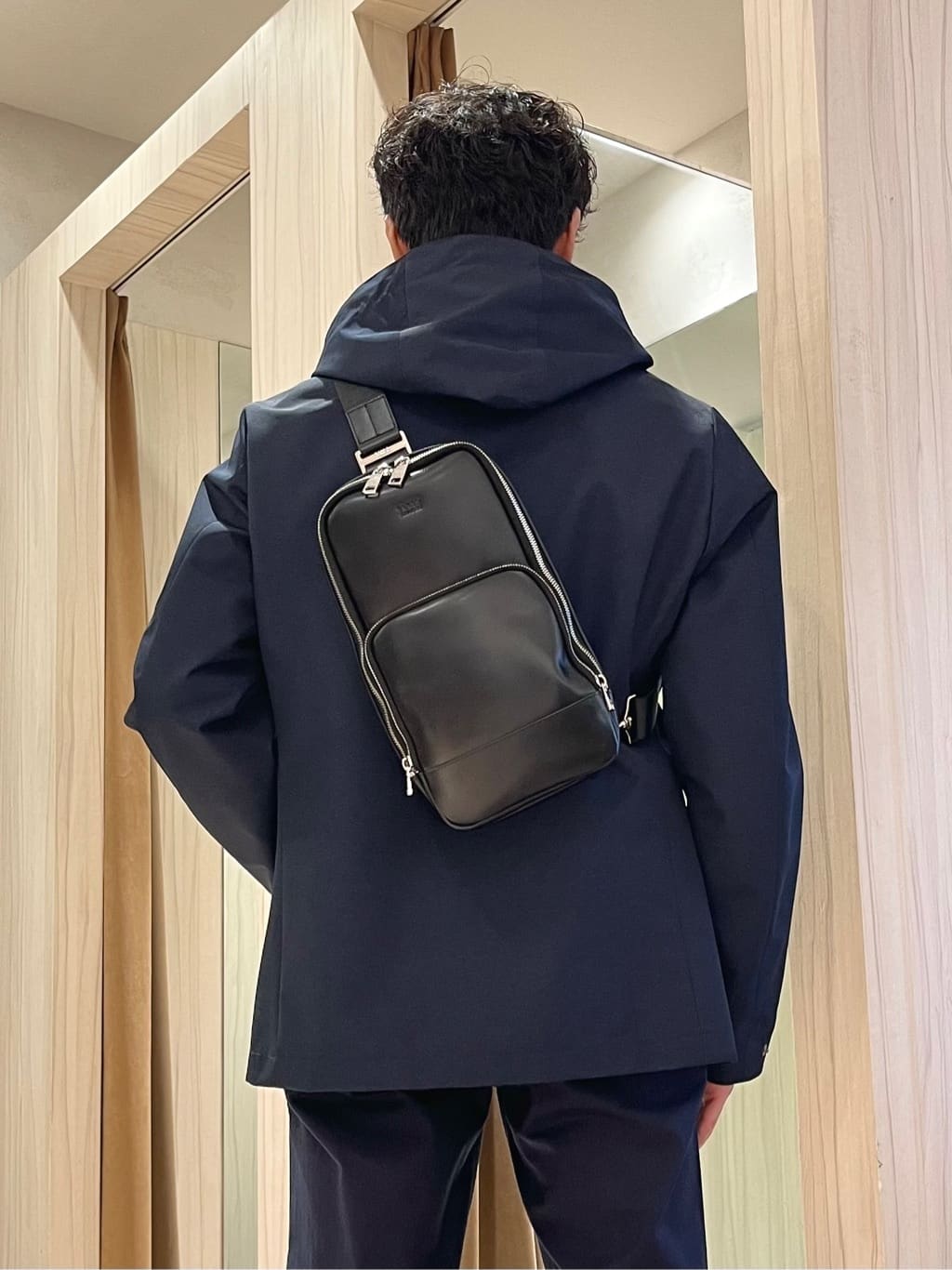 URAさんの「TAKEO KIKUCHI｜【抗菌防臭/シーズンレス】シアサッカーギンガムチェック ストレッチシャツ」を使ったコーディネート