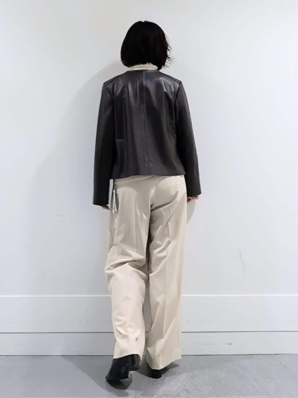 ミズタさんの「UNTITLED｜【着丈短め/柔らかな質感】ラムレザージャケット」を使ったコーディネート