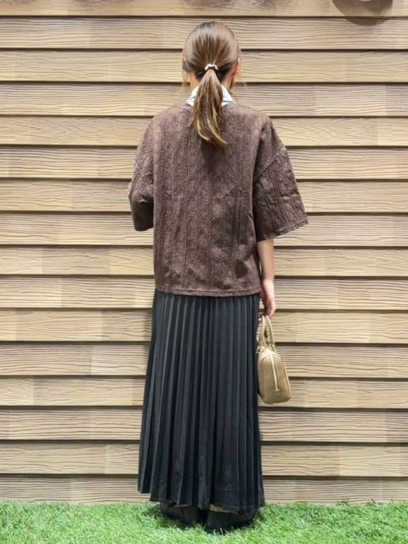 himiさんの「SHOO･LA･RUE｜【5分袖】大人の魅力を惹きたてる レースカットソー」を使ったコーディネート