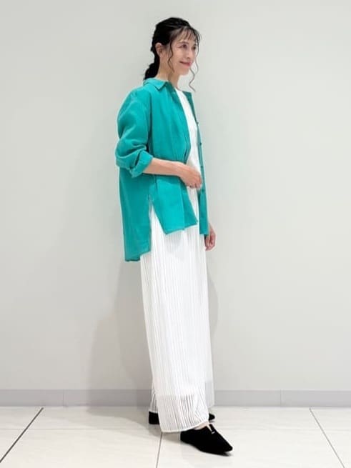 kayoさんの「INDIVI｜【体型カバー／清涼感】シアーオーバーシャツ」を使ったコーディネート
