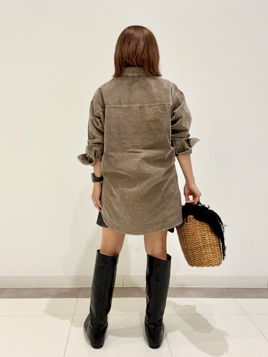 Reecoさんの「DRESSTERIOR｜◆Dhyana．（ディアナドット）&times;金子綾 ロングブーツ」を使ったコーディネート