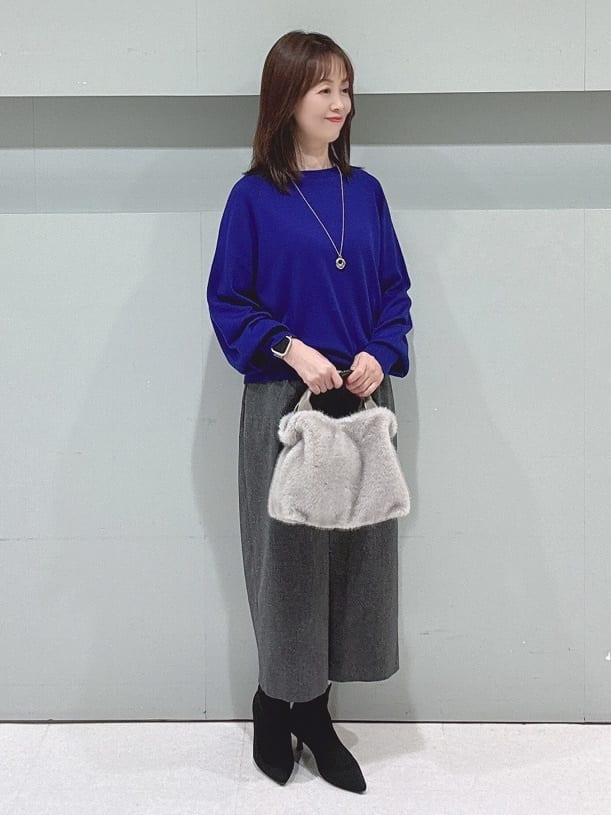 makiさんの「UNTITLED｜【8色展開／コンパクト丈】レーヨン混 コクーンニット」を使ったコーディネート