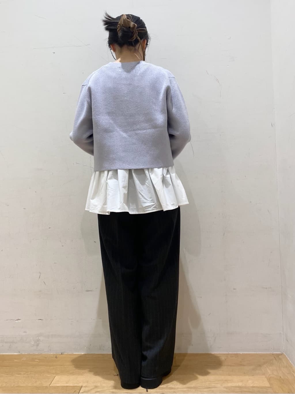 みなみさんの「OPAQUE.CLIP｜《ツインセット》ショートラメニット&times;フレアタンクトップ【洗濯機OK】」を使ったコーディネート