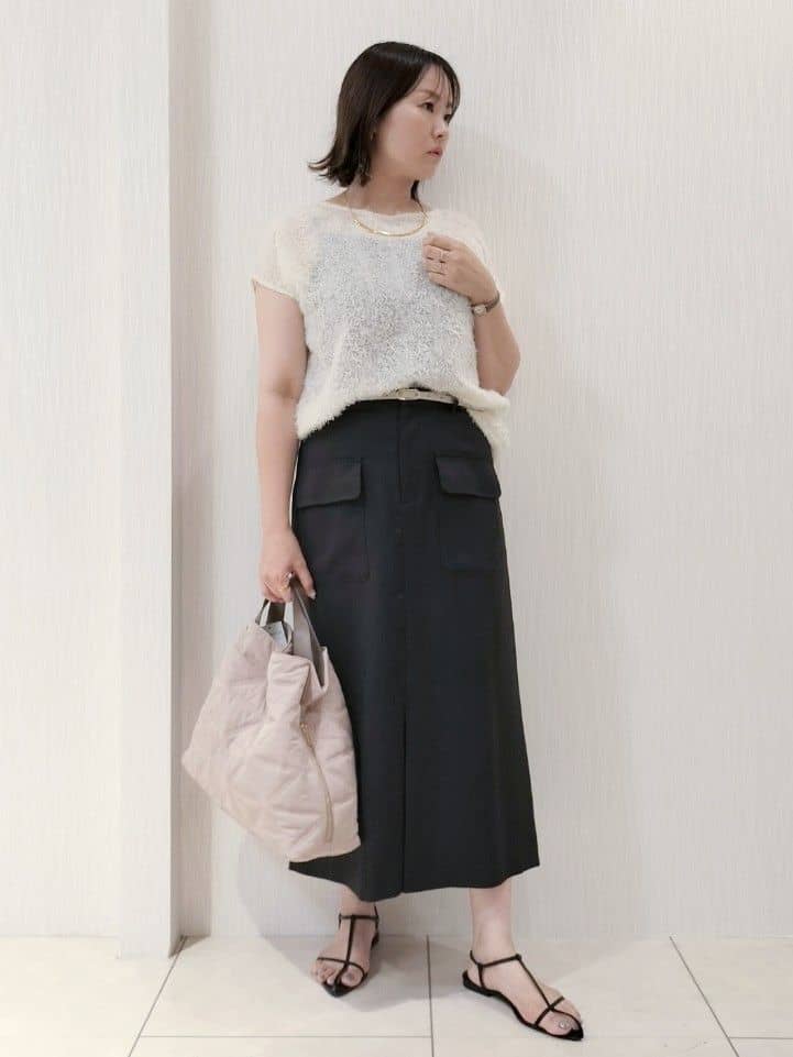 naokoさんの「UNTITLED｜【セットアップ可/洗える】フェザーフレンチスリーブブラウス」を使ったコーディネート