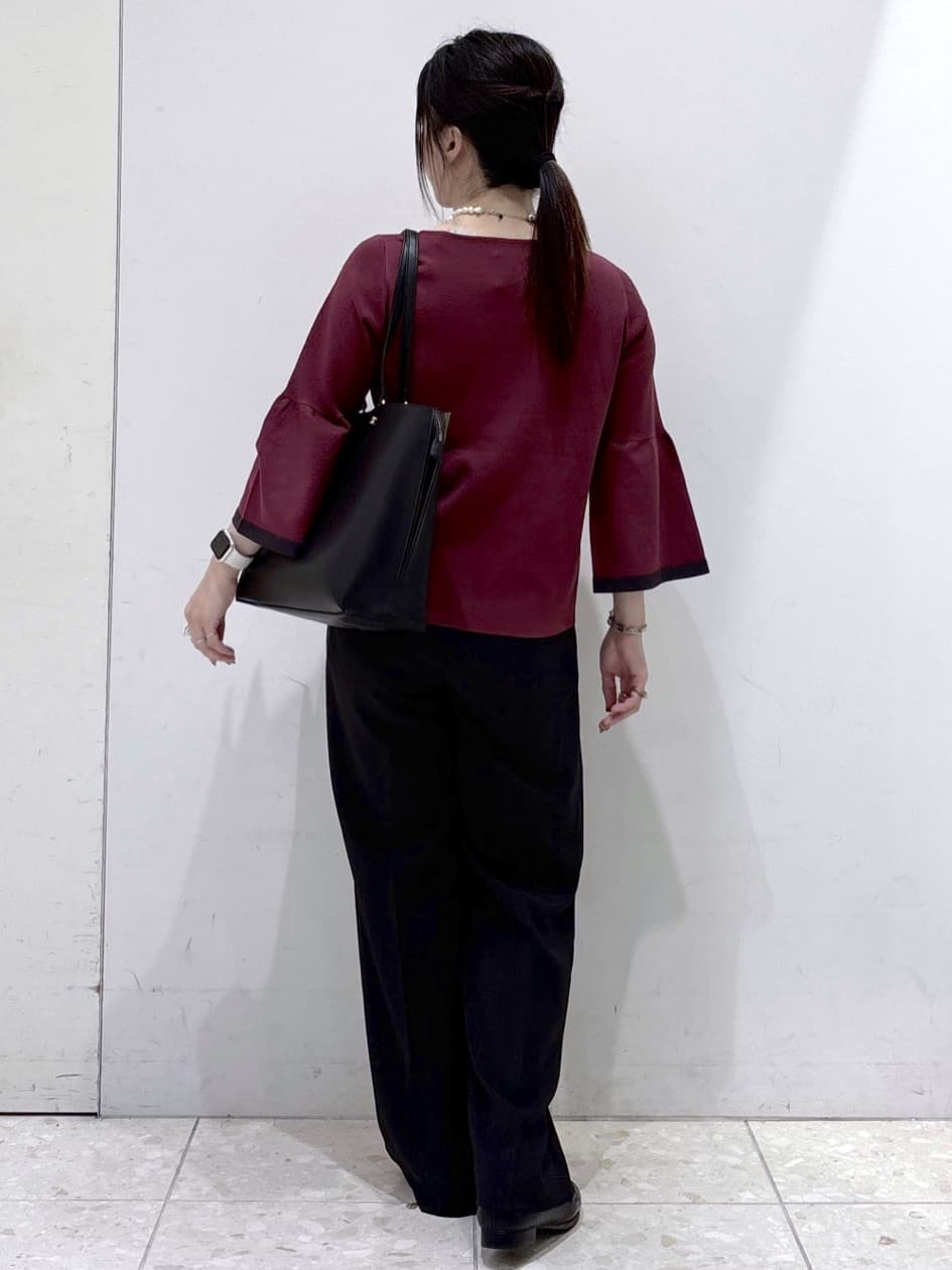 mameさんの「OPAQUE.CLIP｜ラメストライプイージーワイドパンツ／セットアップ可【洗濯機洗い可／防シワ／吸水速乾】」を使ったコーディネート
