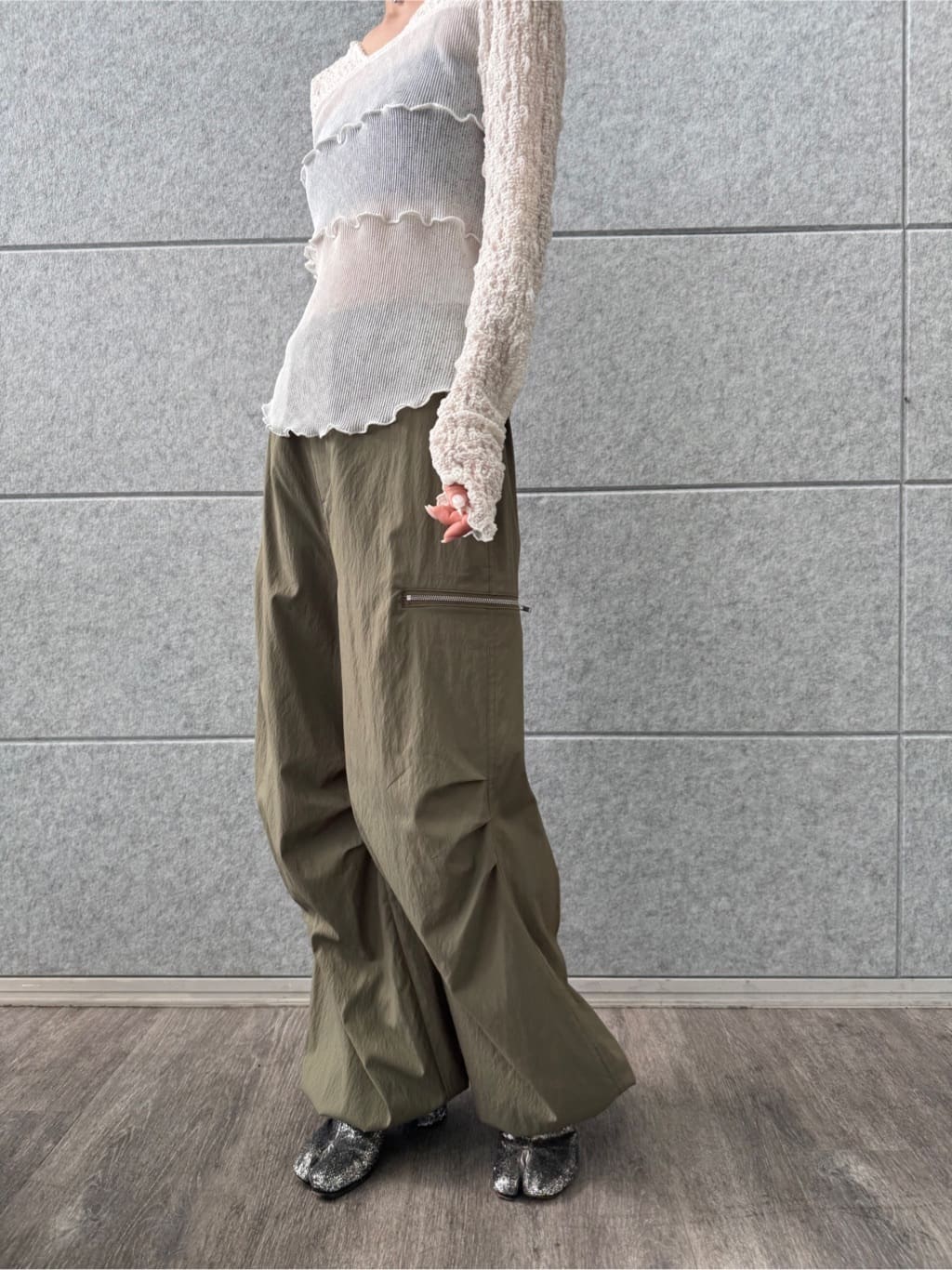 designer yukaさんの「CODE A｜Airy volume cargo」を使ったコーディネート