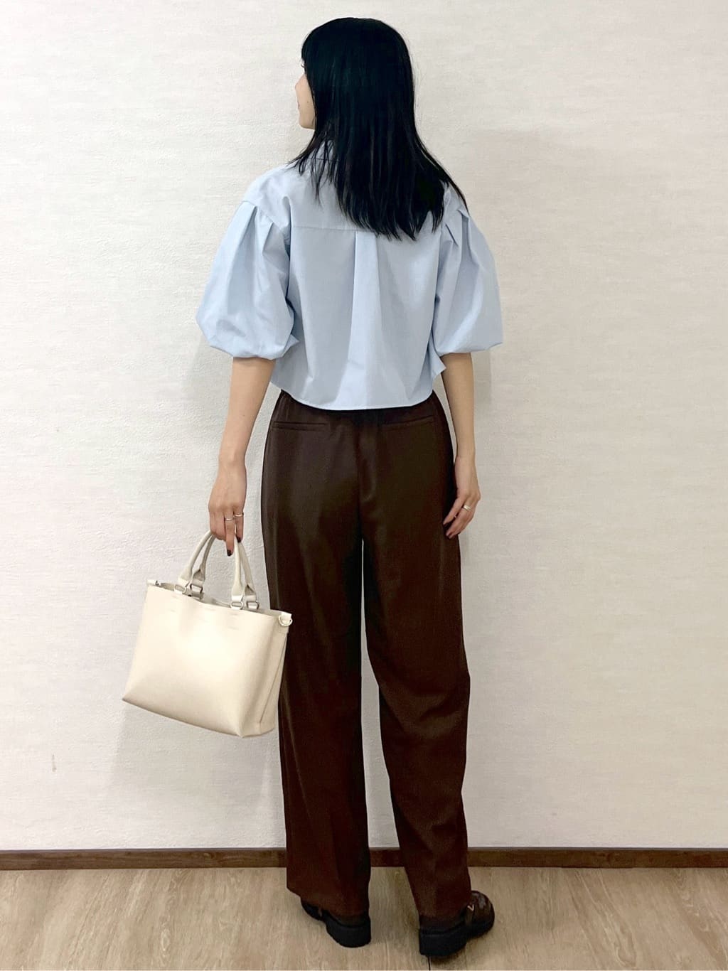 sachikoさんの「OPAQUE.CLIP｜バルーンスリーブシャツ【洗濯機洗い可】」を使ったコーディネート