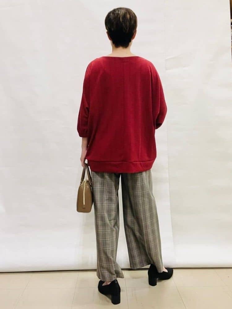 なっちゃんさんの「SHOO･LA･RUE｜【S-LL/7分袖】ゆるシルエットが心地よい ドルマントップス」を使ったコーディネート