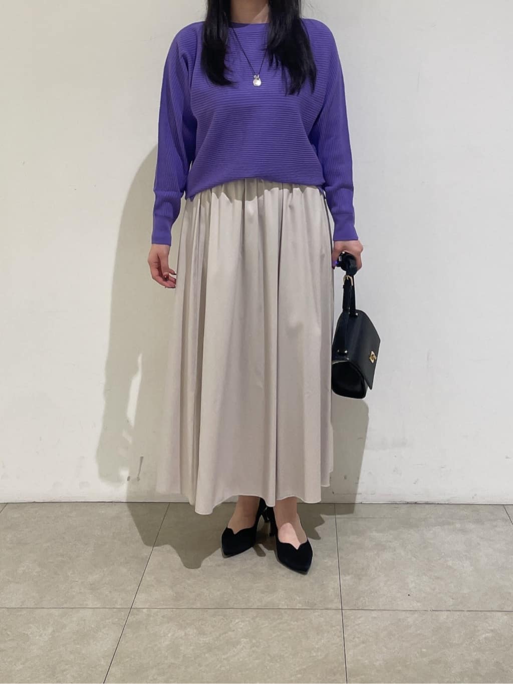 emikaさんの「INDIVI｜【洗える／体型カバー】美シルエットニット」を使ったコーディネート