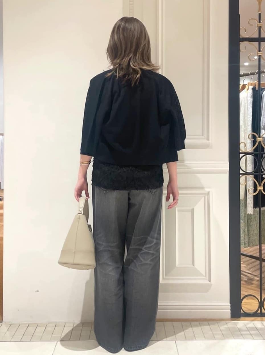 makiさんの「DRESSTERIOR｜ヴィンテージ加工ワイドデニムパンツ」を使ったコーディネート