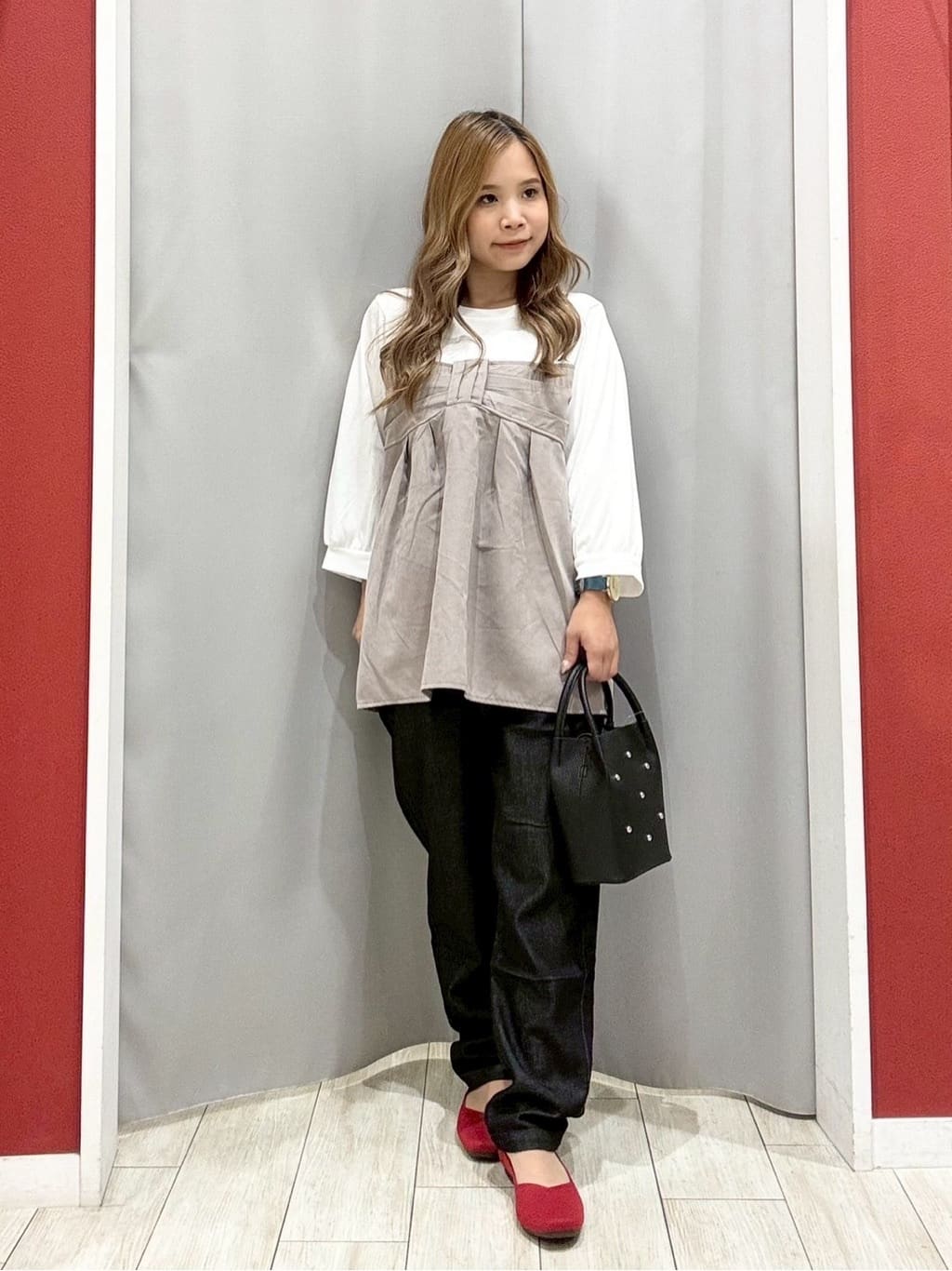 shioさんの「SHOO･LA･RUE｜【S-LL/5分袖】お袖タックできれいに魅せる 大人のチェックブラウス」を使ったコーディネート