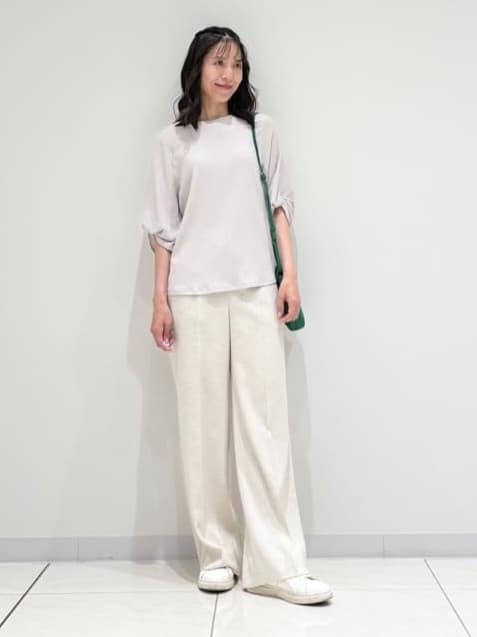 kayoさんの「INDIVI｜【UVケア／吸汗速乾】凹凸素材ねじり袖トップス」を使ったコーディネート