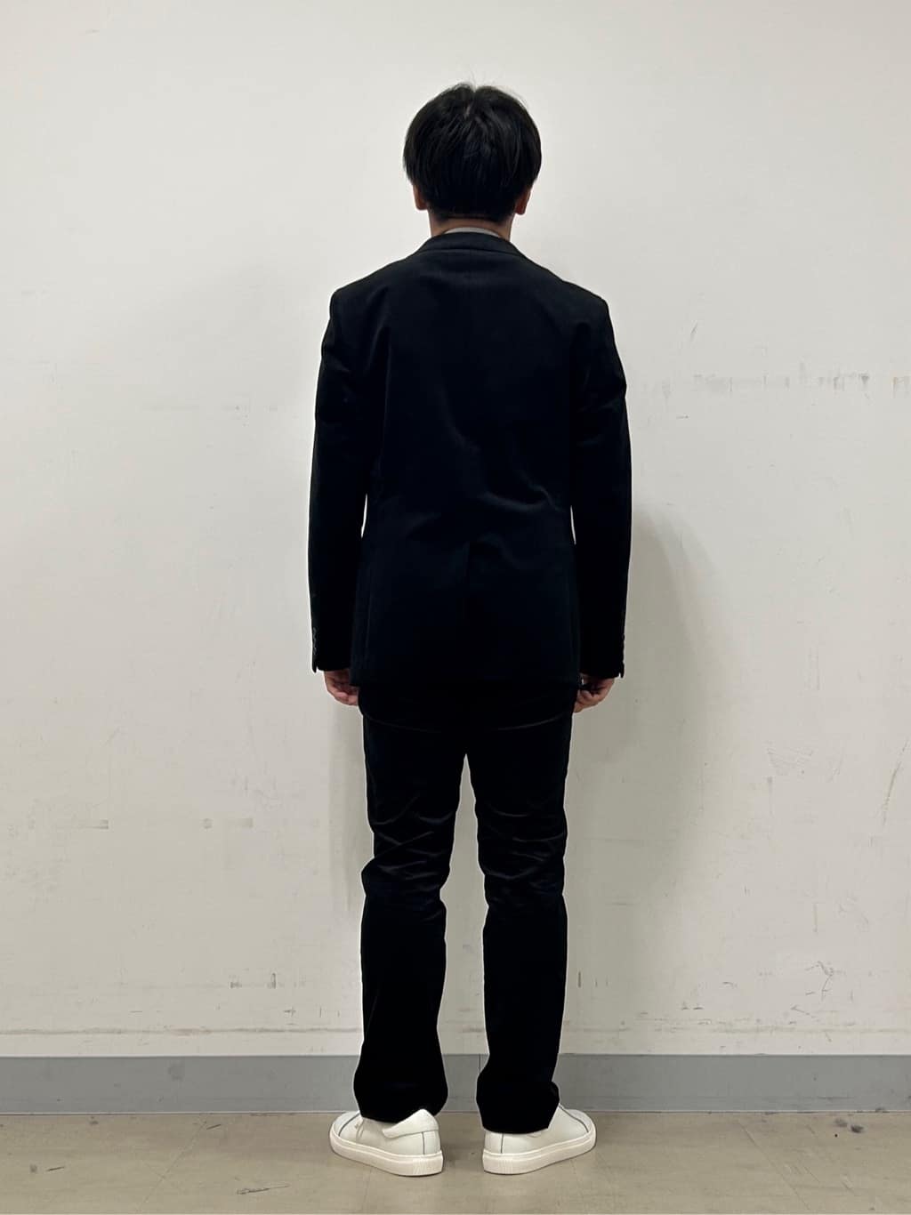 Hiroさんの「TAKEO KIKUCHI｜【Sサイズ～】ストレッチコーデュロイ ジャケット」を使ったコーディネート