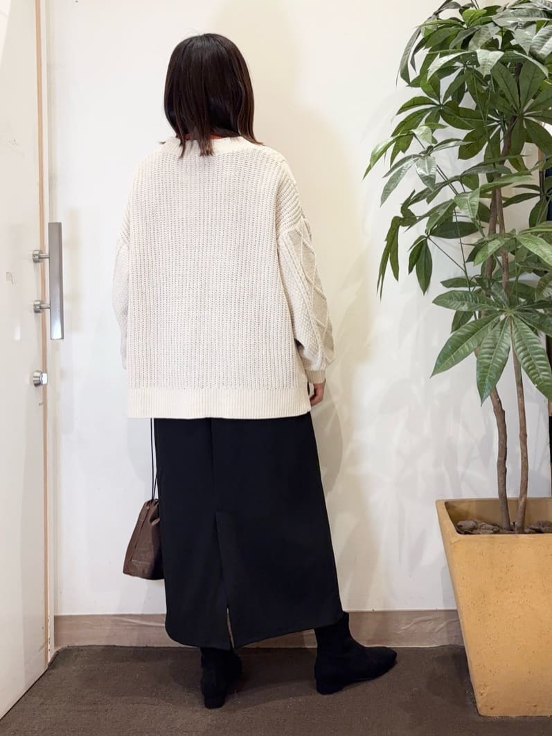 宗形さんの「SHOO･LA･RUE｜【洗濯後しわになりにくい】ポケット付き ナロースカート」を使ったコーディネート