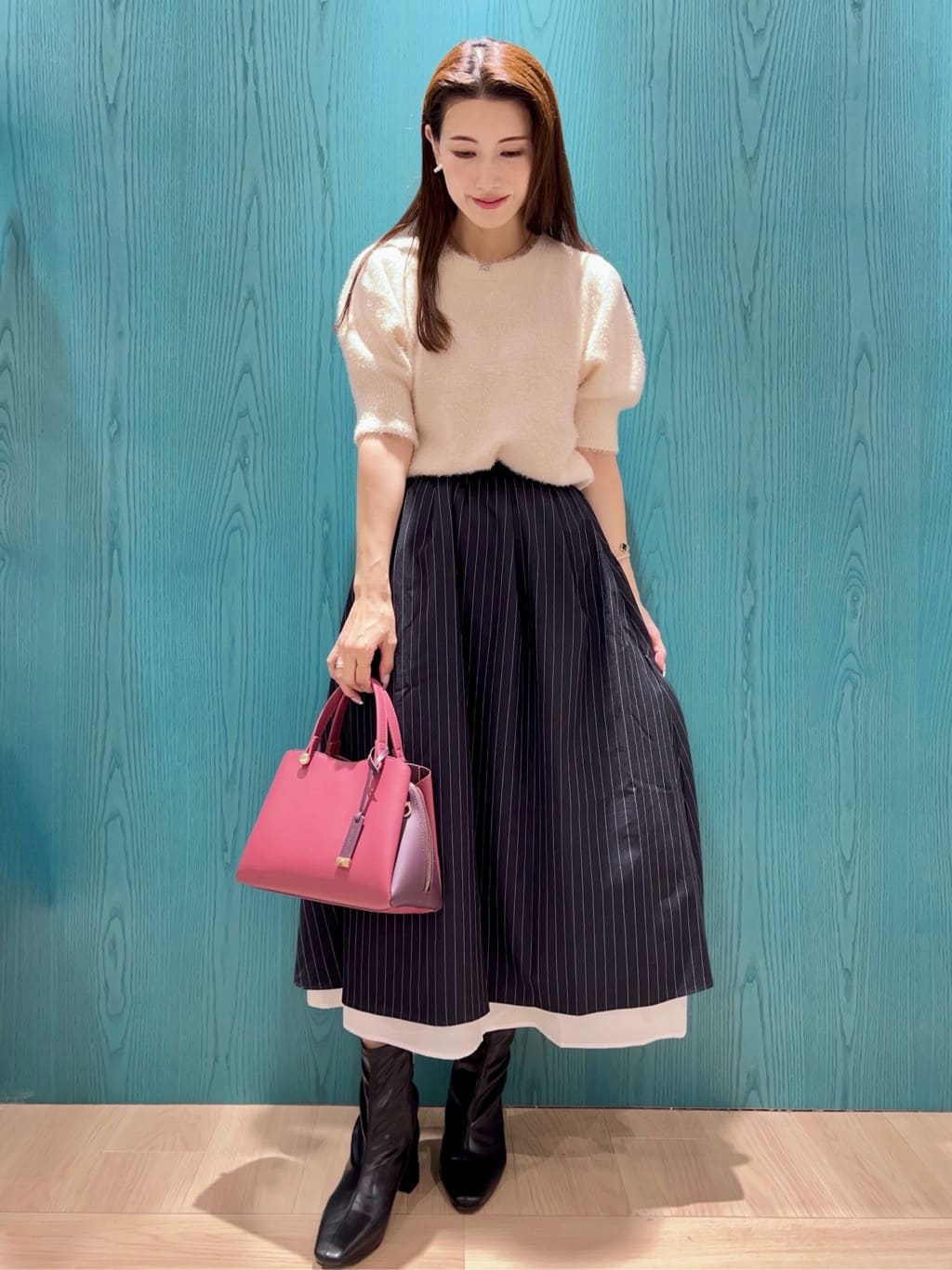 maiさんの「OPAQUE.CLIP｜キラキラボリュームスリーブニット【洗濯機洗い可】」を使ったコーディネート