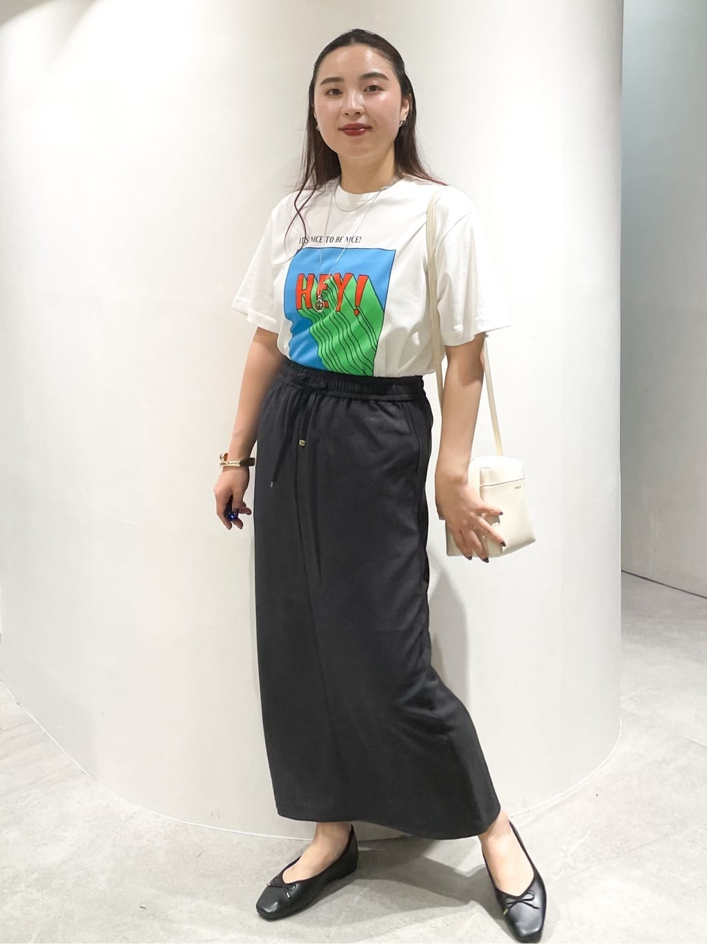 かりんさんの「OPAQUE.CLIP｜【Pontre Studio／ポンレストゥディオ】別注グラフィックTシャツ」を使ったコーディネート