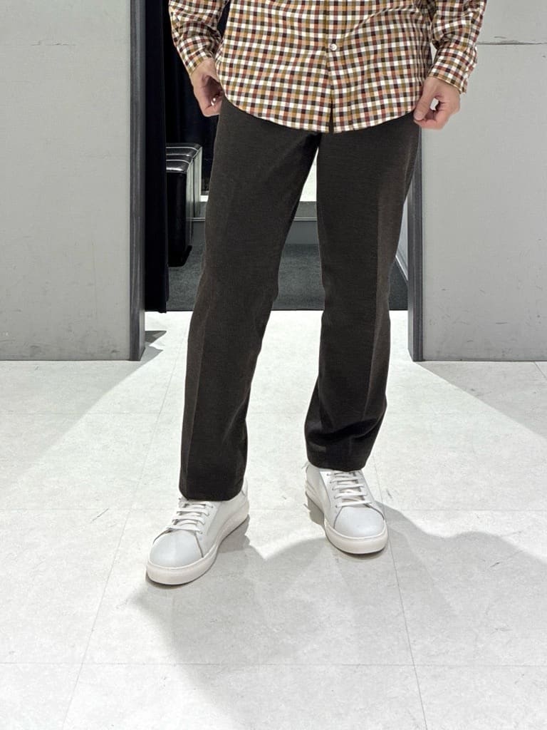 わいずみさんの「TAKEO KIKUCHI｜【Air Palette Knit】ワンポイント カラーニット プルオーバー」を使ったコーディネート