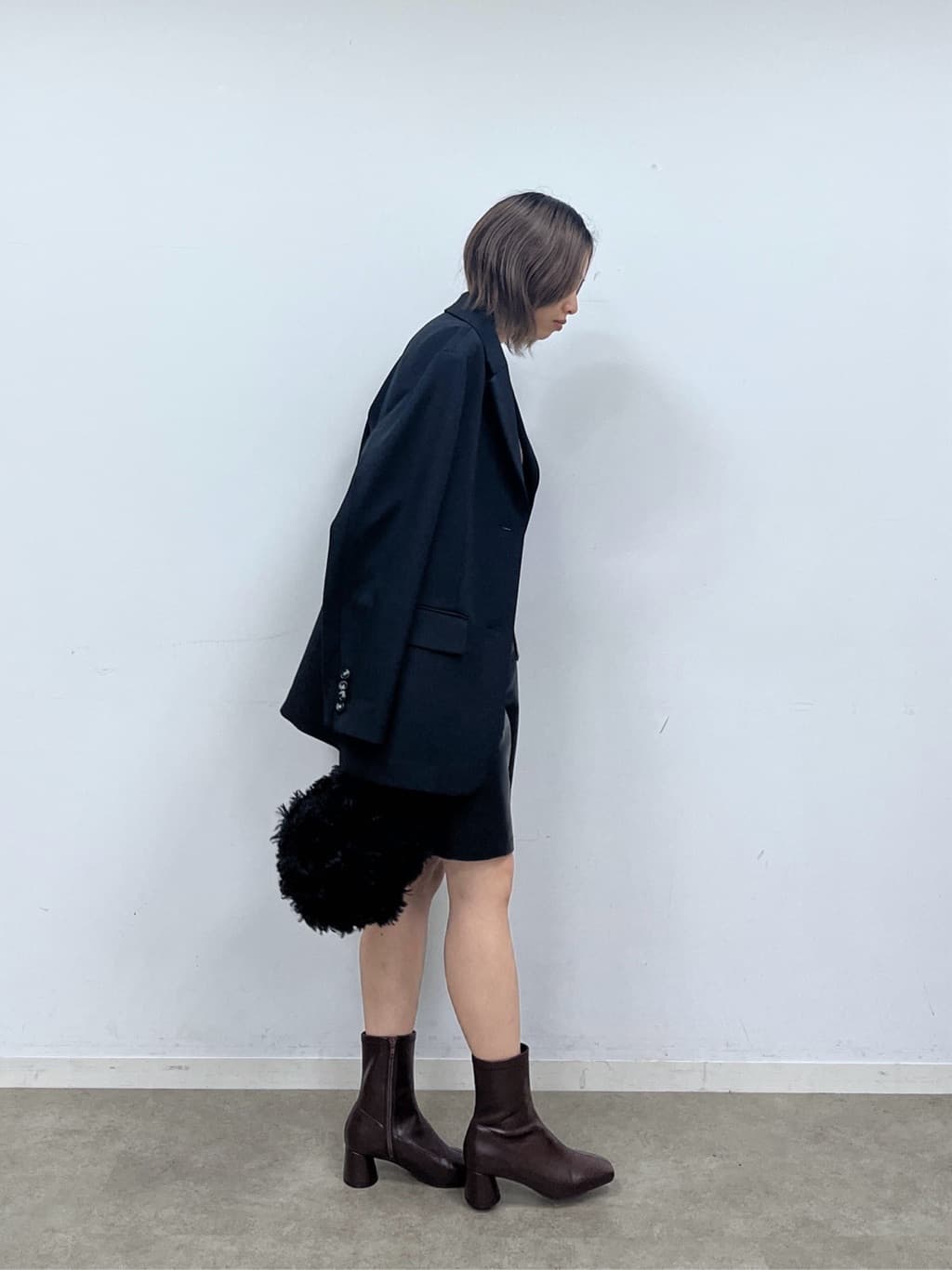 Harukaさんの「INDIVI｜【再入荷】パネルストレッチショートブーツ」を使ったコーディネート