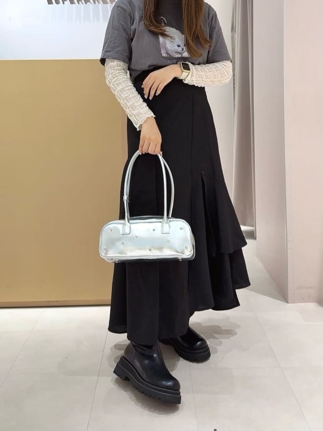 neinaさんの「ESPERANZA｜ラインストーンボストンバッグ」を使ったコーディネート