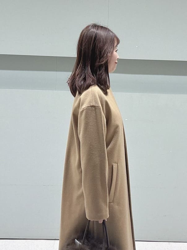 makiさんの「UNTITLED｜【日本製／通勤／フォーマル】カシミヤ混ノーカラーコート」を使ったコーディネート
