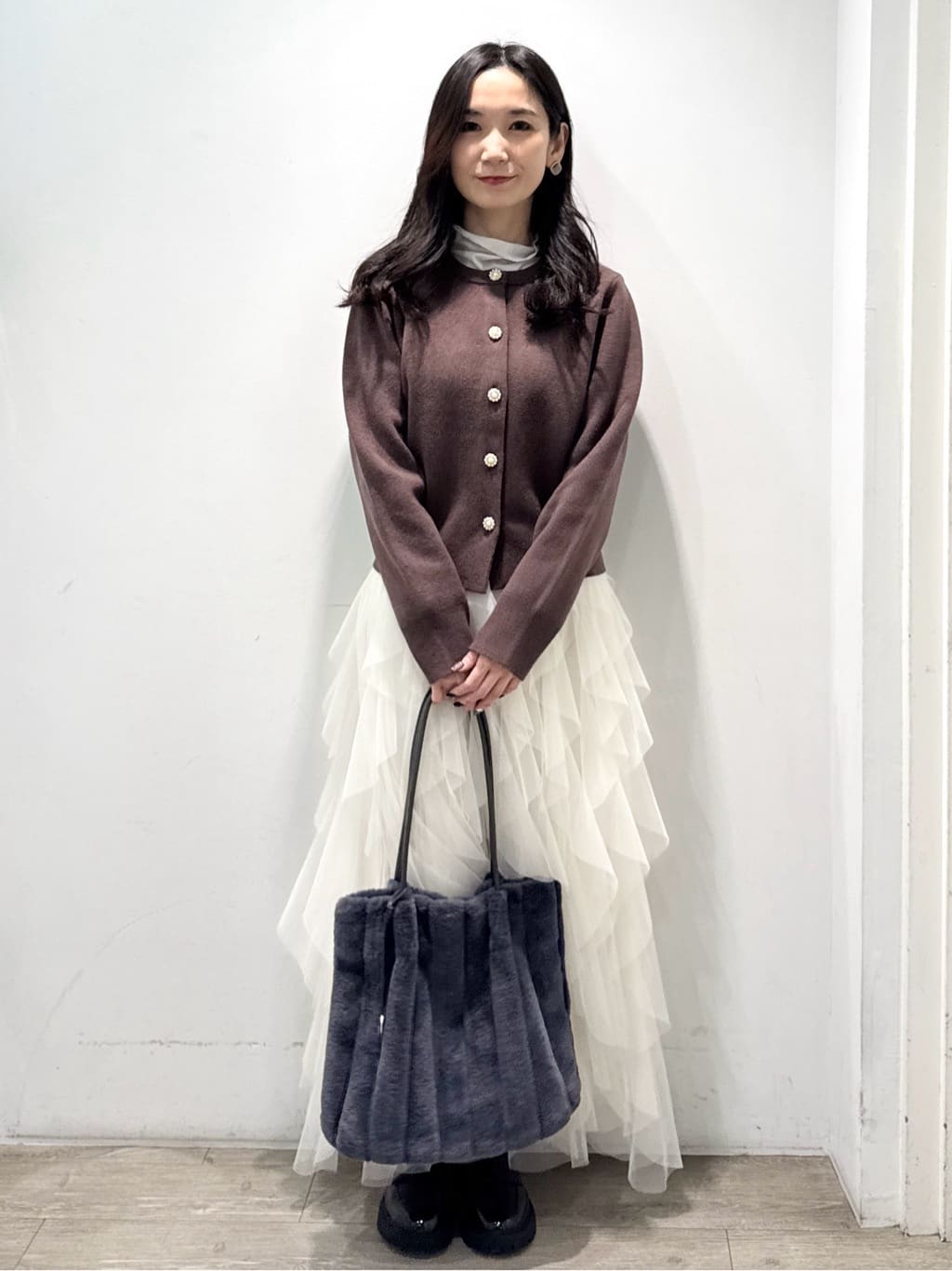 yuicciさんの「OPAQUE.CLIP｜シアーハイネックトップス【洗濯機OK】」を使ったコーディネート