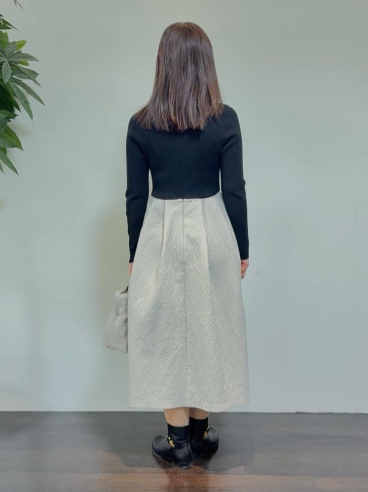 CHISATOさんの「UNTITLED｜【ミディ丈/軽やか】セミラグランリバー コート」を使ったコーディネート