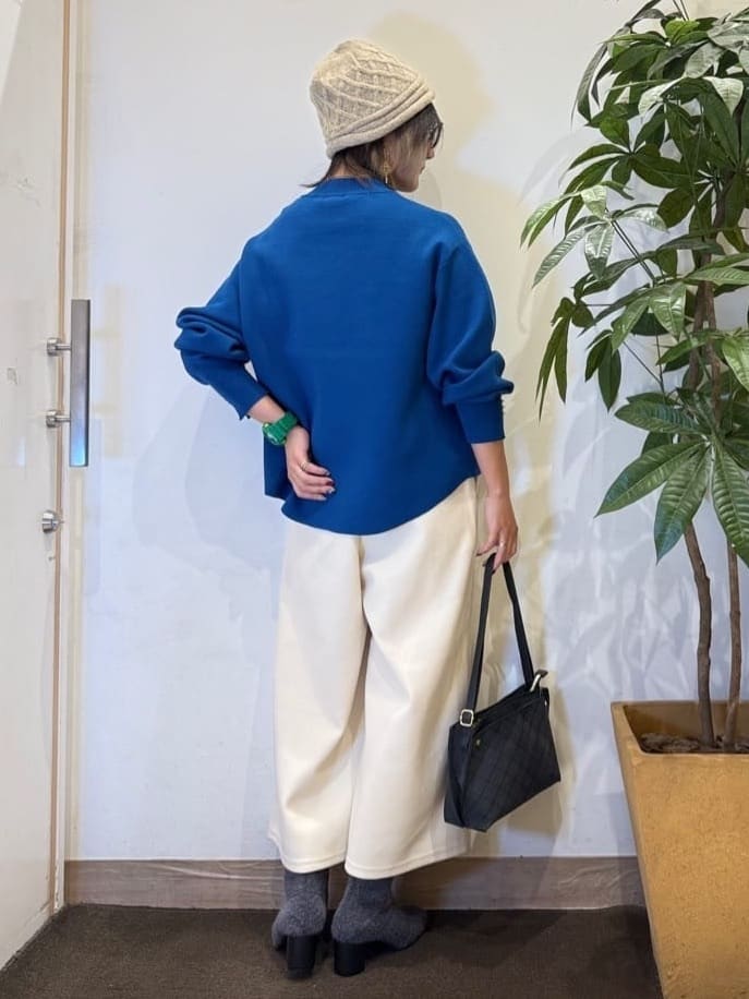 misakiさんの「SHOO･LA･RUE｜【洗濯機可】美脚見え あったか圧縮ニット ガウチョパンツ」を使ったコーディネート
