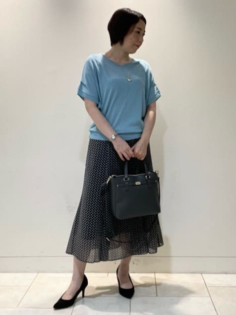 フミさんの「Reflect｜【WEB先行カラーあり／マシンウォッシュ可／ウエスト総ゴム】コツキ幾何柄ロングスカート」を使ったコーディネート